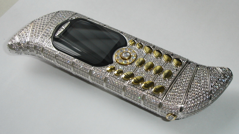 Illustration for article titled The Strangest Cellphones Ever Sold